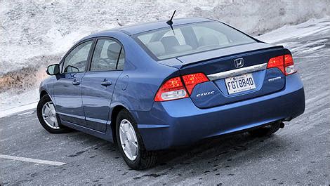 2011 Honda Civic Hybrid Review Editor's Review | Car Reviews | Auto123