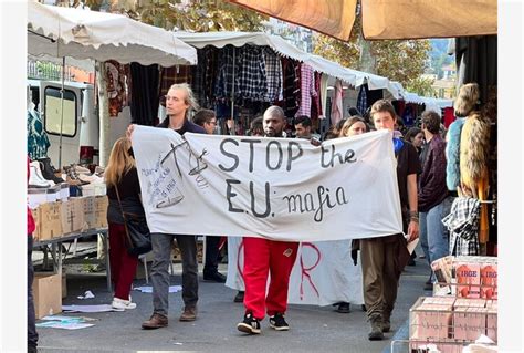 Migrante Suicida Corteo No Border A Ventimiglia Tiscali Notizie