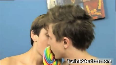 Gay Sex Bikini Movie Nathan Stratus Ordered A Giant Package And It Finally Arrives He