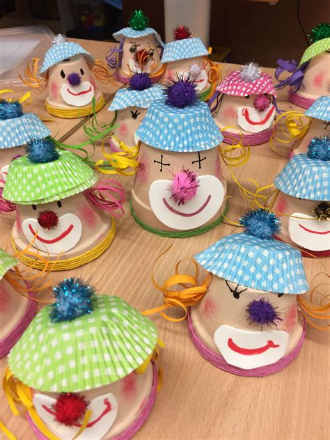 Diy Crafts To Do Upcycled Crafts Arts And Crafts Paper Crafts Clown