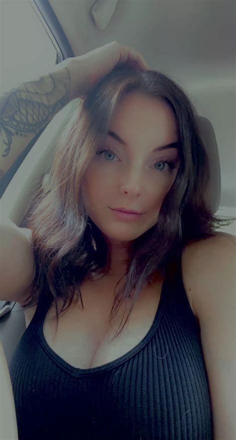 Happy Tuesday Nudes BigBoobsGW NUDE PICS ORG