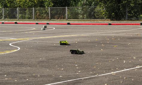 5 Best Short Course RC Trucks (2025 Review & Buying Tips)