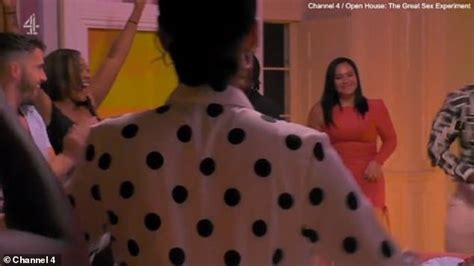 Prisoner S Partner Turns Up At Jail In Blind Fury After He Is Caught On Video Having Sex In