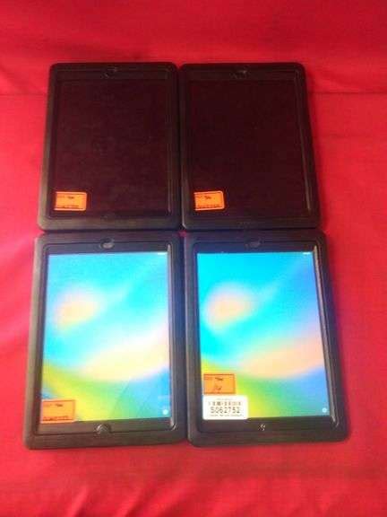 (4pc) Apple iPad Tablet Model A1893 - Sierra Auction Management Inc