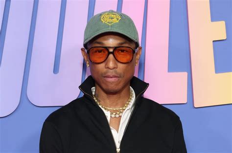 Pharrell Williams Says He Didnt Diss Taylor Swifts Endorsement