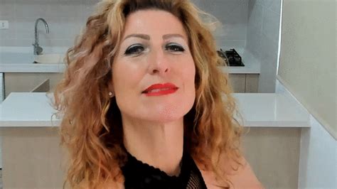 Milf In Fishnet Teases And Masturbates To Climax On Kitchen Work Surface British Penelope