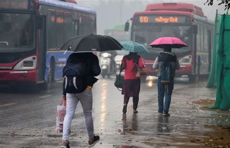 Delhi News Update Imds Yellow Alert For Dense Fog Cold Day With