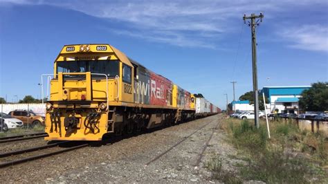 DXR 8022 DXB 5068 On Express Freight Shunt 972 At Carmen Road YouTube