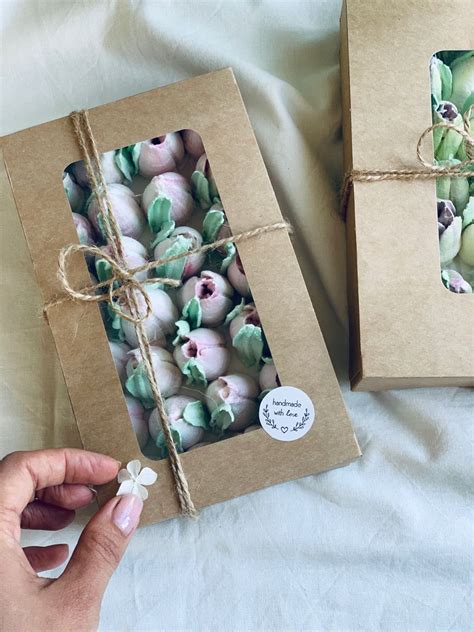Тюльпаны из зефира 💕 Box Packaging, Packaging Design, Marshmallow ...