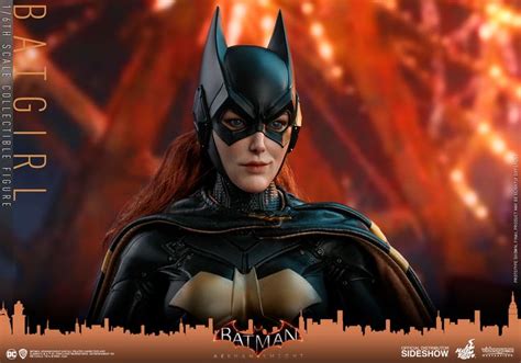 Batgirl Sixth Scale Figure By Hot Toys
