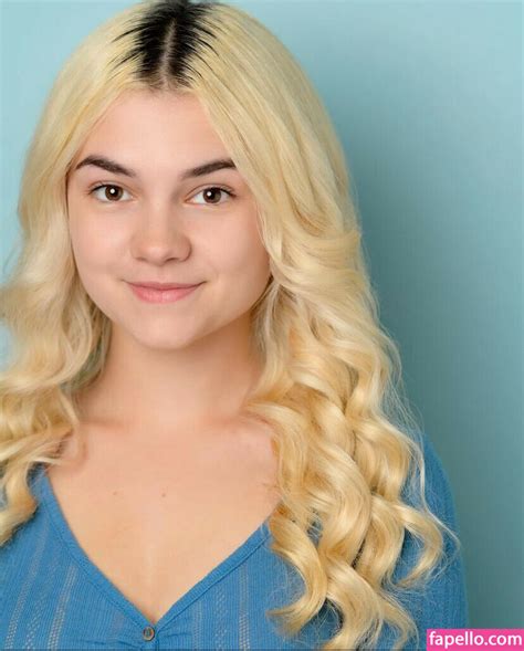 Mina Kess Nude Photo