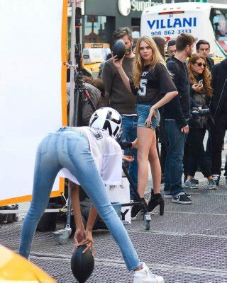 Cara Delevingne Shows Off Her Legs Ass Wearing Denim Hotpants On The Set Of DKN Porn Pictures
