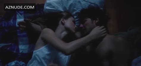 DVIZHENIYE VVERKH NUDE SCENES AZNude