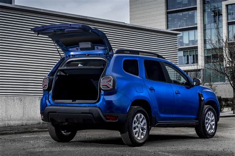 Dacia Duster Goes Commercial Eurekar