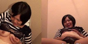 Amateur Asian Rubs Her Muff Tnaflix