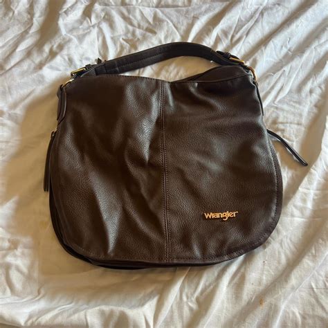 Cute wrangler purse Brown 🤎 Spacious A little... - Depop