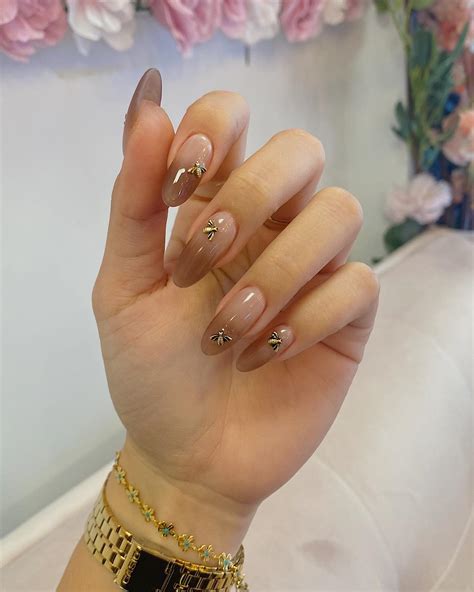 Latest Nude Ombre Nail Ideas To Try In