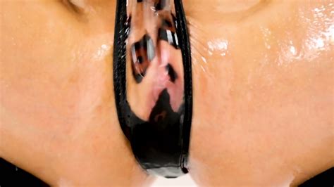 Emma Oiled Anal Emma Hix