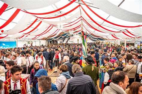 Gran Festa da d’Istà | Garnì Bed & Breakfast Cèsa Planber | Canazei