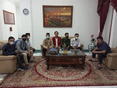 Mahasiswa Datangi Rumah Dinas Gubernur Sumsel Ada Apa