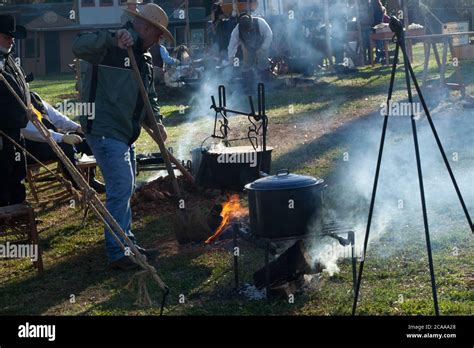 Cast Iron Cooking Outdoors Stock Photo Alamy
