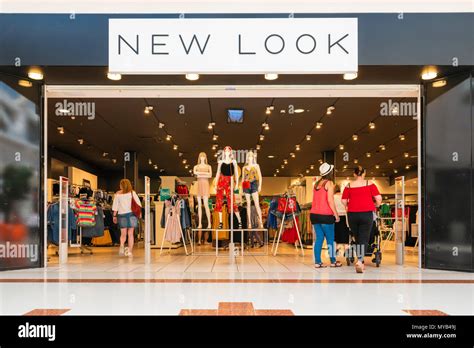 New Look Shop Hi Res Stock Photography And Images Alamy