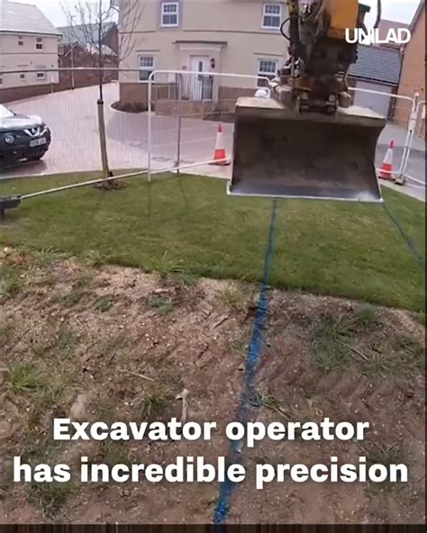 Excavator operator has incredible precision : r/oddlysatisfying