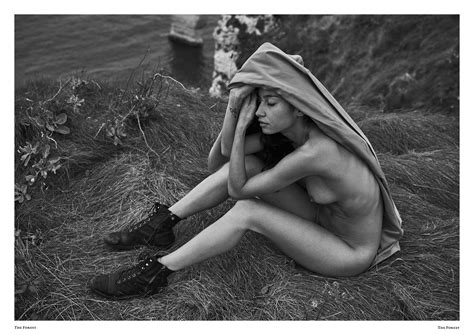 Emilie Payet Naked 14 Photos TheFappening