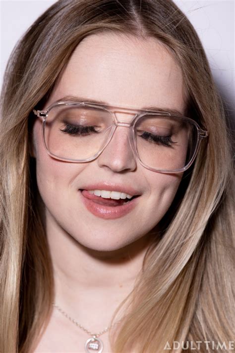 Beautiful Curves Once More Chubby Beauty Codi Vore Unleashes Her Big Natural Tits And