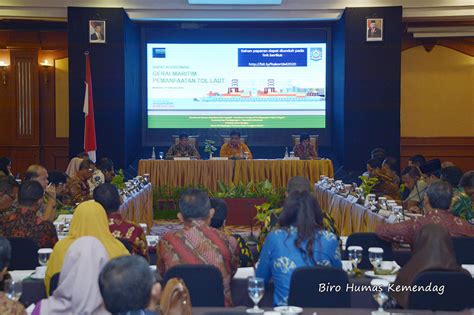 Rapat Koordinasi Gerai Maritim Pemanfaatan Tol Laut Kementerian