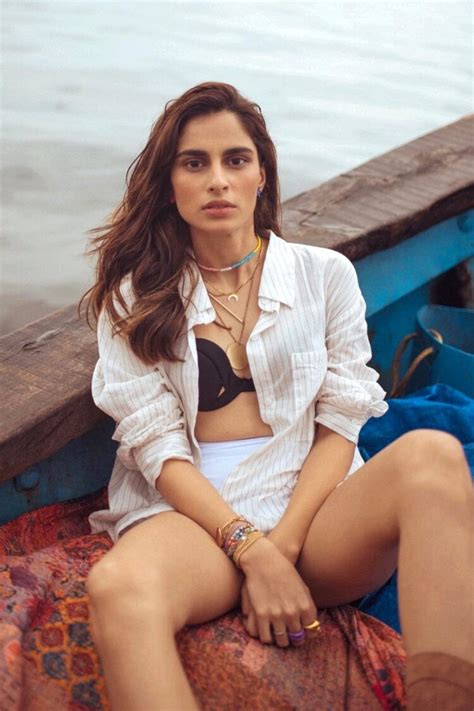 6 Hot Sexy Aisha Ahmed Bikini Pics