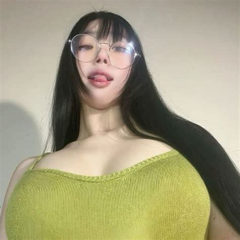 Ảnh gái sexy mặc bikini siêu nhỏ Nóng Bỏng Mắt