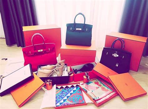 4 hot mom nổi tiếng cực xinh đẹp và sang chảnh khiến ai cũng phải ghen tị