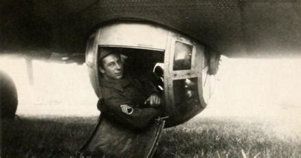 3 Hot Sexy Kristy Faler Bikini Pics