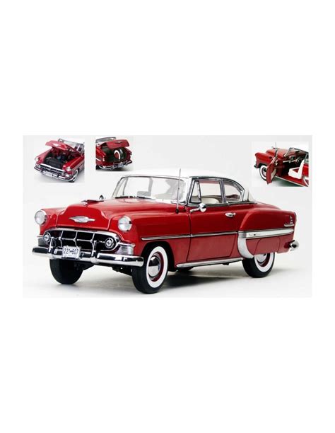 Sunstar Ss1607 Chevrolet Bel Air Htop Coupe With White Roof 1953 Red 118 Modellino