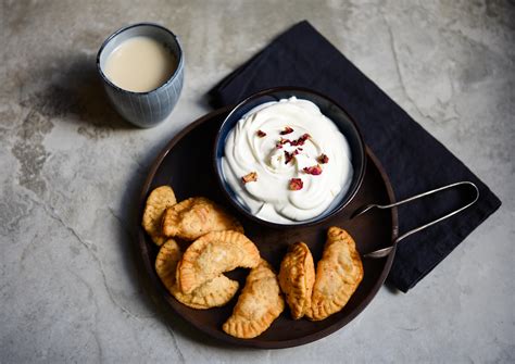 Mountain Berries & Desert Spice by Sumayya Usmani - Giveaway