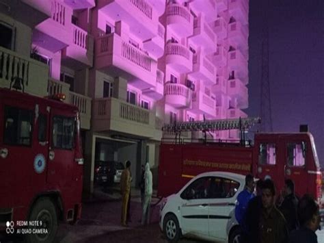 A Massive Fire Broke Out In The 33 Storey Building Of The Royals