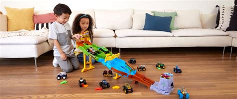 Hot Wheels Aidimo Rinkinys Nuokaln S Lenktyn S Hgv Toystory Lt