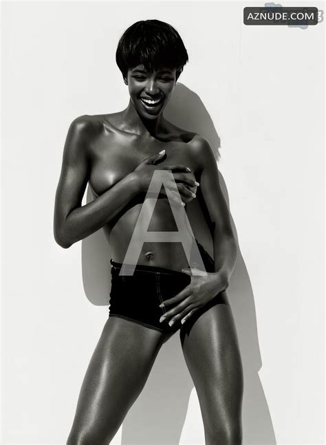 Naomi Campbell Nude Photoshoot AZNude
