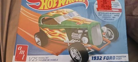AMT ROUND SCALE FORD PHANTOM VICKY COUPE MODEL KIT HOT WHEELS NEW EBay
