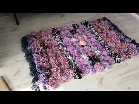 Коврик своими руками из пряжи на сетке: Коврики своими руками на сетке ...