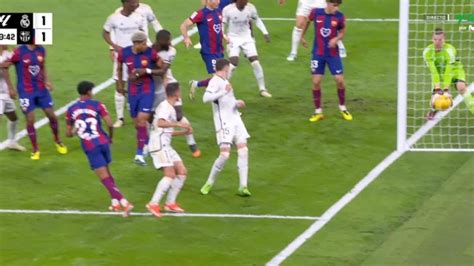 «Барселона» может потребовать переигровку матча с «Реалом»