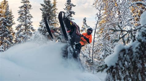 Deep-Snow Backcountry snowmobiles – Lynx