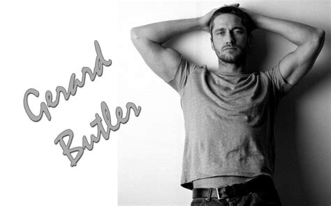 Gerard Butler Charismatic Black and White T-Shirt Wallpaper ...