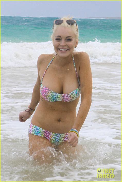 Lindsay Lohan Bikini Babe In Hawaii Photo Bikini Lindsay