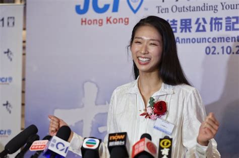 Nữ thần Olympic năm nay xuất hiện Xinh đẹp như hot girl tốt nghiệp Stanford là tiến sĩ Luật n