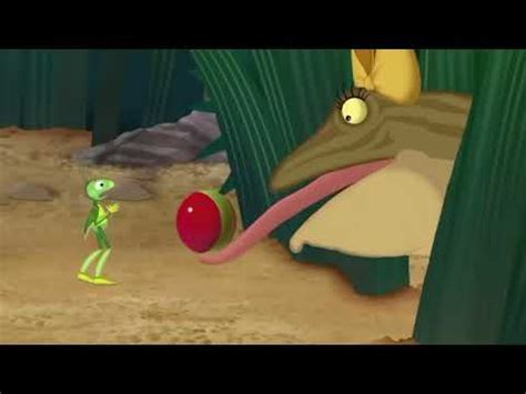 Жаба Клава ест мяч много раз - YouTube