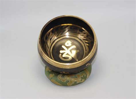 Om Sound Singing Bowl With Set - Handicrafts In Nepal