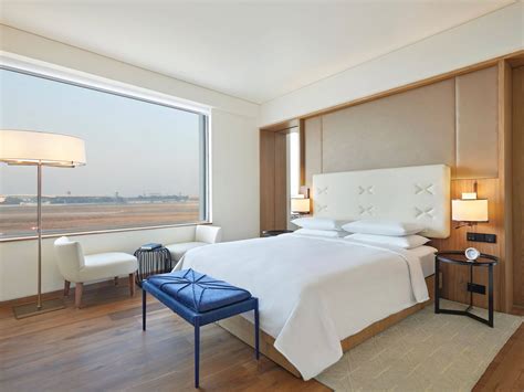 Luxury Hotel in Aerocity New Delhi, India | Andaz Delhi