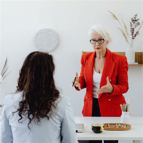 Strategic Interview Techniques - Discova Online Learning